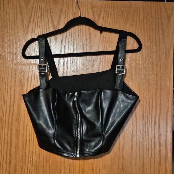 Dead Of Night Buckle Shoulder Crop - Picture 1 of 3